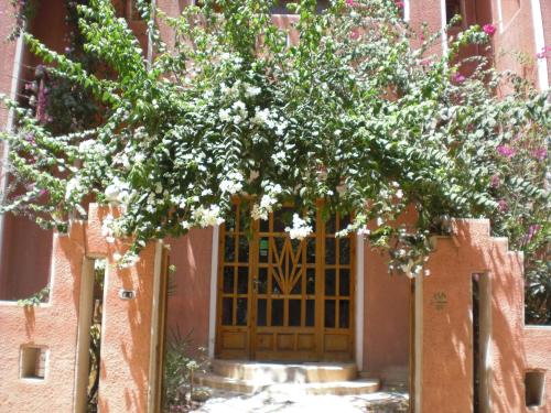 El Fayrouz Hotel 4