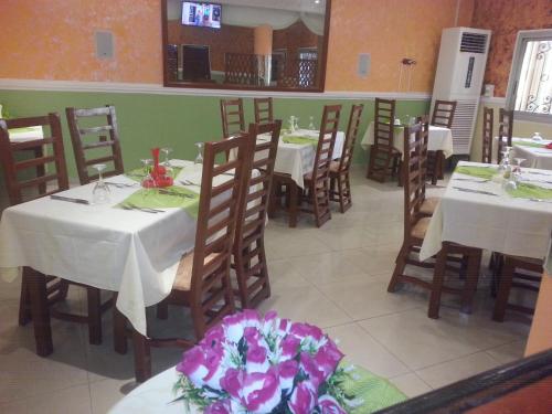 餐厅, Hotel - Y in 贝尔