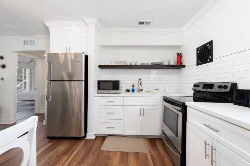 Dune Cottage Tide Suite (2-Bd/2-Bth Beach Condo) - image 5