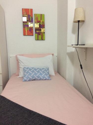 Cozy Little Room at Suria Kipark Damansara Apartment with Single Bed and a Foldable Mattress, Kuala Lumpur (fotografie 7)