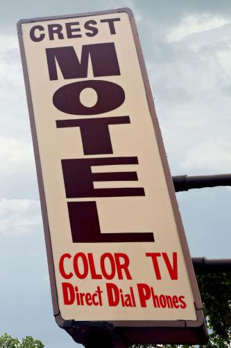 The Crest Motel