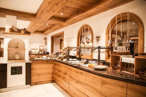 餐飲選擇, 弗雷德賽施酒店 (Hotel Friedenseiche) in 貝內迪克特博伊埃爾恩