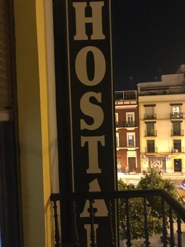 Hostal Puerta Carmona - image 13