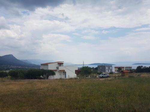 Family friendly house with a swimming pool Kastel Novi Kastela - 16199 - image 5