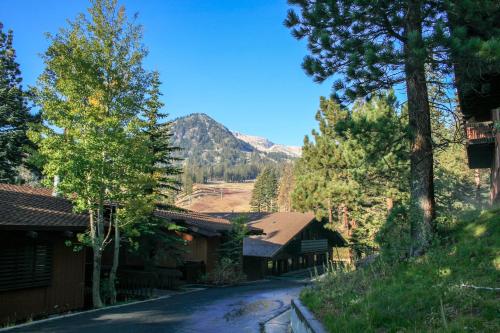 Mammoth West #143 Condo Mammoth West #143 Condo