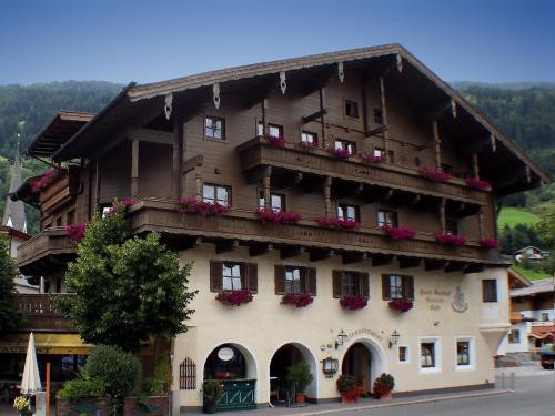 Landhotel Kaserer - Hotel - Bramberg am Wildkogel