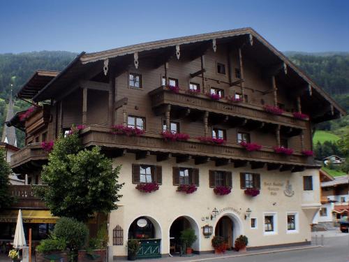 Landhotel Kaserer - Hôtel - Bramberg am Wildkogel