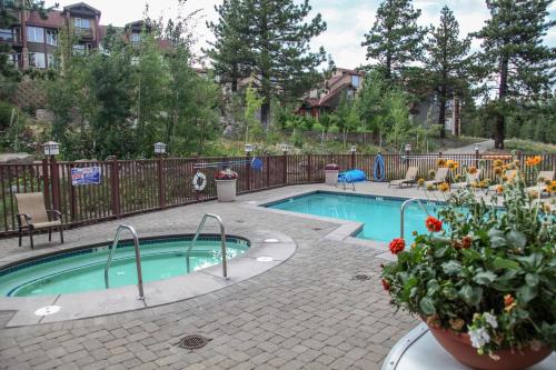 Sunstone #109 Condo - image 8
