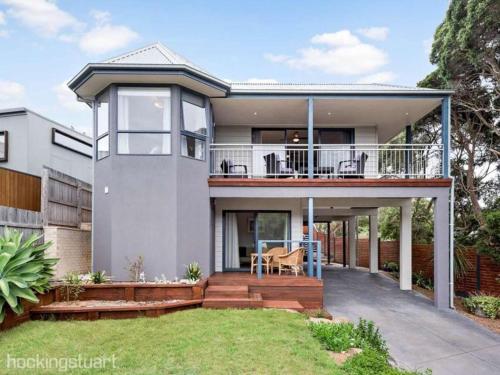 Treetop Retreat Rye