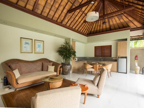 One-Bedroom Luxury Spa Villa with Private Pool image 4