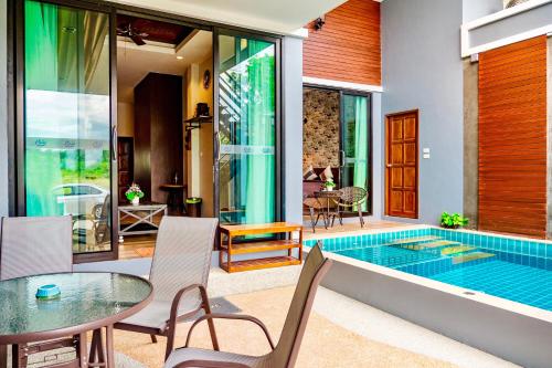 KG Private Pool Villas Soi 9 thumbnail 4