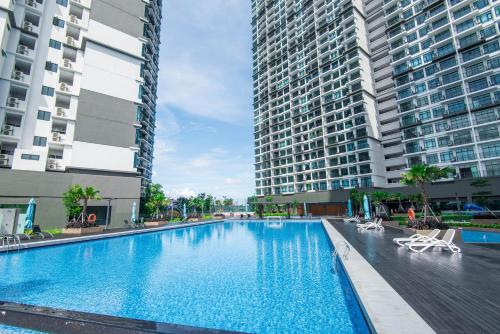 MOLEK REGENCY TAMAN MOLEK – Johor Bahru, CO