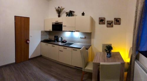 YELLOW STREET APARTMENT in روكيتنايس ناد جيزيرو
