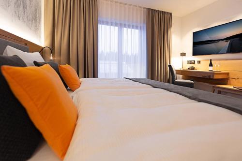 Hotel Tannenhaus 8.5km von Tirpersdorf entfernt