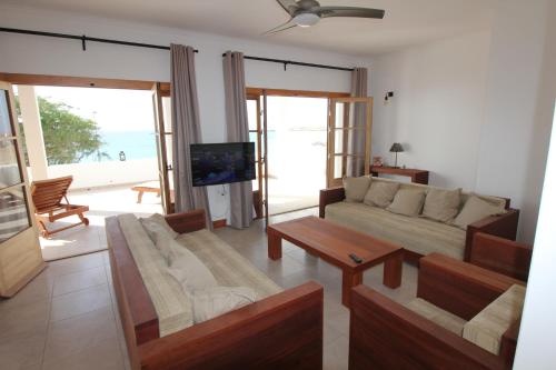 Hotel Casa Evora - luxury and beach front in Vila do Maio
