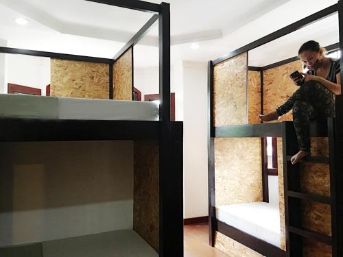 Spinning Cat Hostel in Bohol