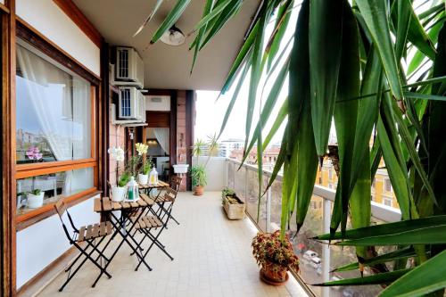 YCH-TRASTEVERE cozy flat for 8 people, Рим (фото 2)