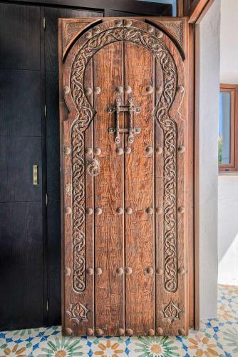 Apartamentos Turisticos Bahia De Trafalgar - image 8