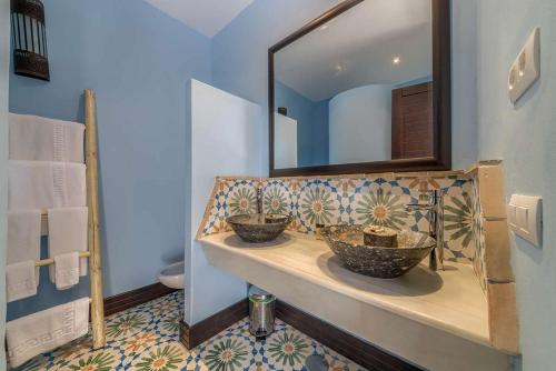 Apartamentos Turisticos Bahia De Trafalgar - 화장실