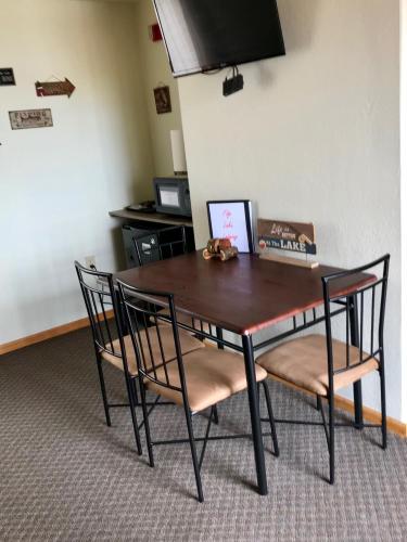 Fife Lake Lodging - image 5