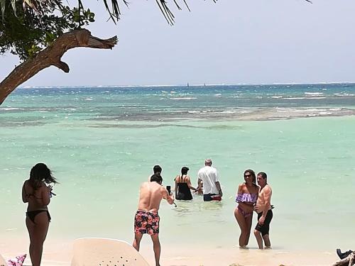 Rocky Cay Lodging