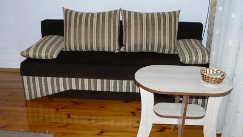 Geto Apartment - image 13