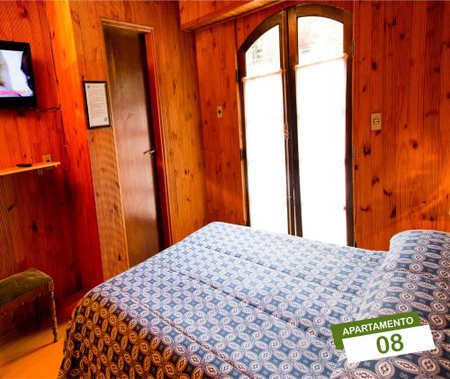 Double Room with Patio image 4