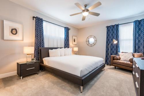 Radiant Home with Private Pool near Disney - 7676F - image 5