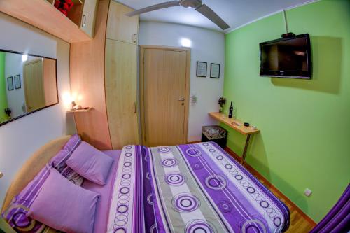 Rooms And Apartments S