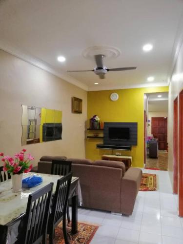 KhainadzMuslim Homestay photo