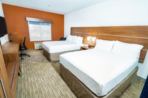 Holiday Inn Express & Suites Las Vegas SW Springvalley, an IHG Hotel