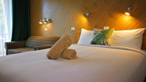 Banjo Paterson Motor Inn Room Type - Premium Queen Room
