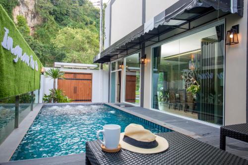 Ingnam Pool Villa near Tiger Cave Temple (Wat Tham Suea)