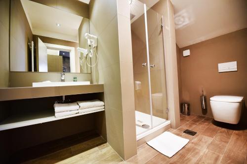 Hotel Ideja Set in a prime location of Banja Luka, Hotel Ideja puts everything the city has to offer just outside your doorstep. Both business travelers and tourists can enjoy the hotels facilities and services.