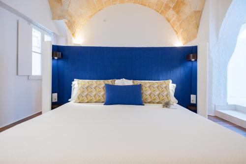 Divina Suites  Singular -Adults Only, Pension in Ciutadella