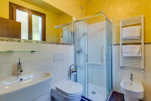Hotel At Leonard – Venice, GA