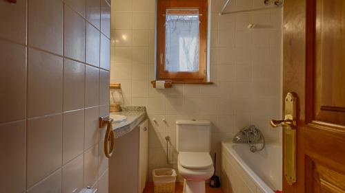  Saplan Real Estate CUMA in Les