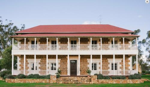 Exterior view, Dempster Cottage in Northam