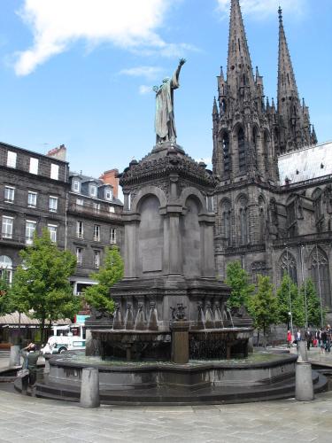 ARTYSTER CLERMONT-FERRAND - image 12