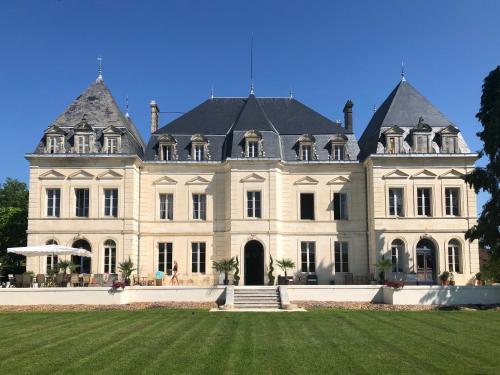 Château Fengari gîte à louer Chepniers
