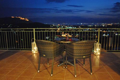 Vedere exterior, Iliothea in Mountainside