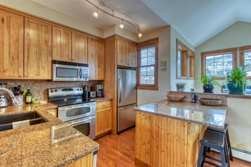 Kicking Horse Hideaway & Retreat