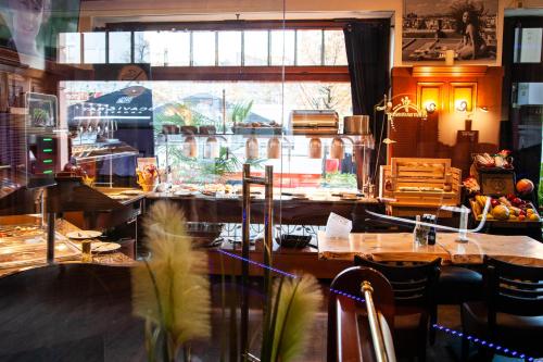 Hotel Specht - image 8