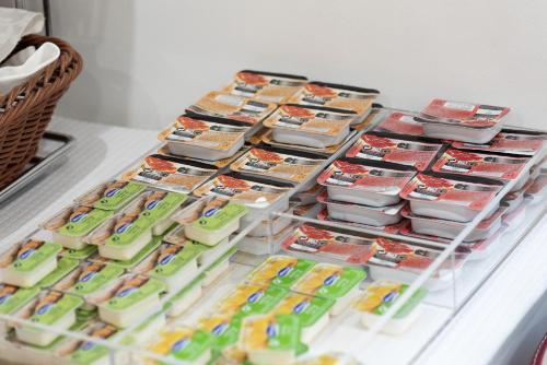 Hotel Canada - image 14