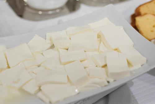 Hotel Canada - image 5