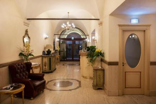 ホテル カヴール