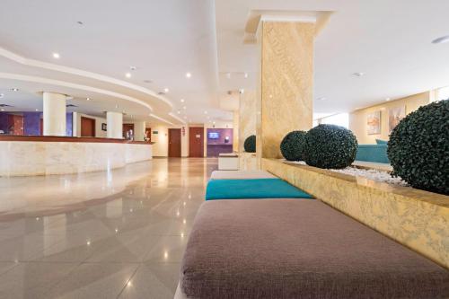 ردهة, azuLine Hotel Bahamas y Bahamas II in Lluchmajor