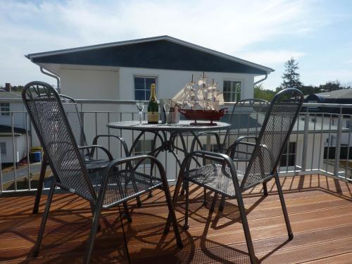 Balkons/terase, Strandhotel Villa Louisa & Appartementhauser Villa Josephine und Villa Christine in Breege