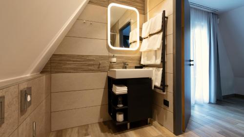 Donautica Hotel & Restaurant - image 3