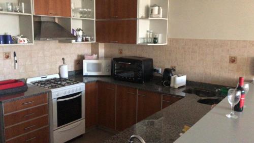 One-Bedroom Apartment image 5